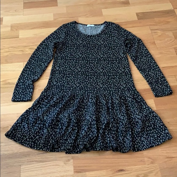 ❗️FREE 🖤🐆 Animal print sweater dress MUST BUNDLE - Picture 2 of 9